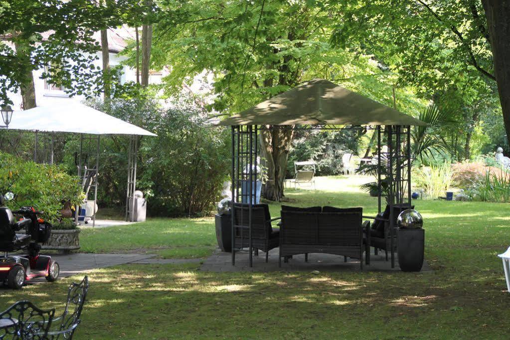 Hotel Villa Konigin Luise Bad Pyrmont Eksteriør billede